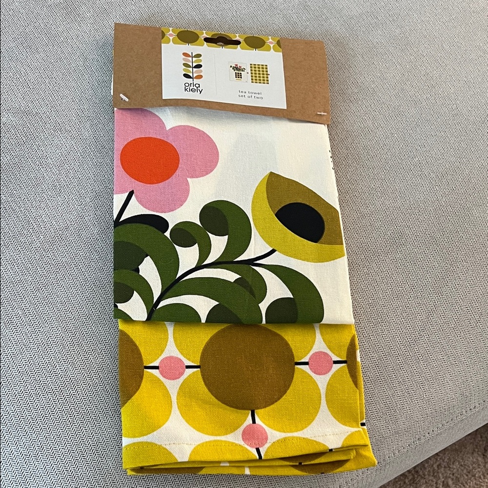 Orla Kiely Multicolor Floral Pattern Towel